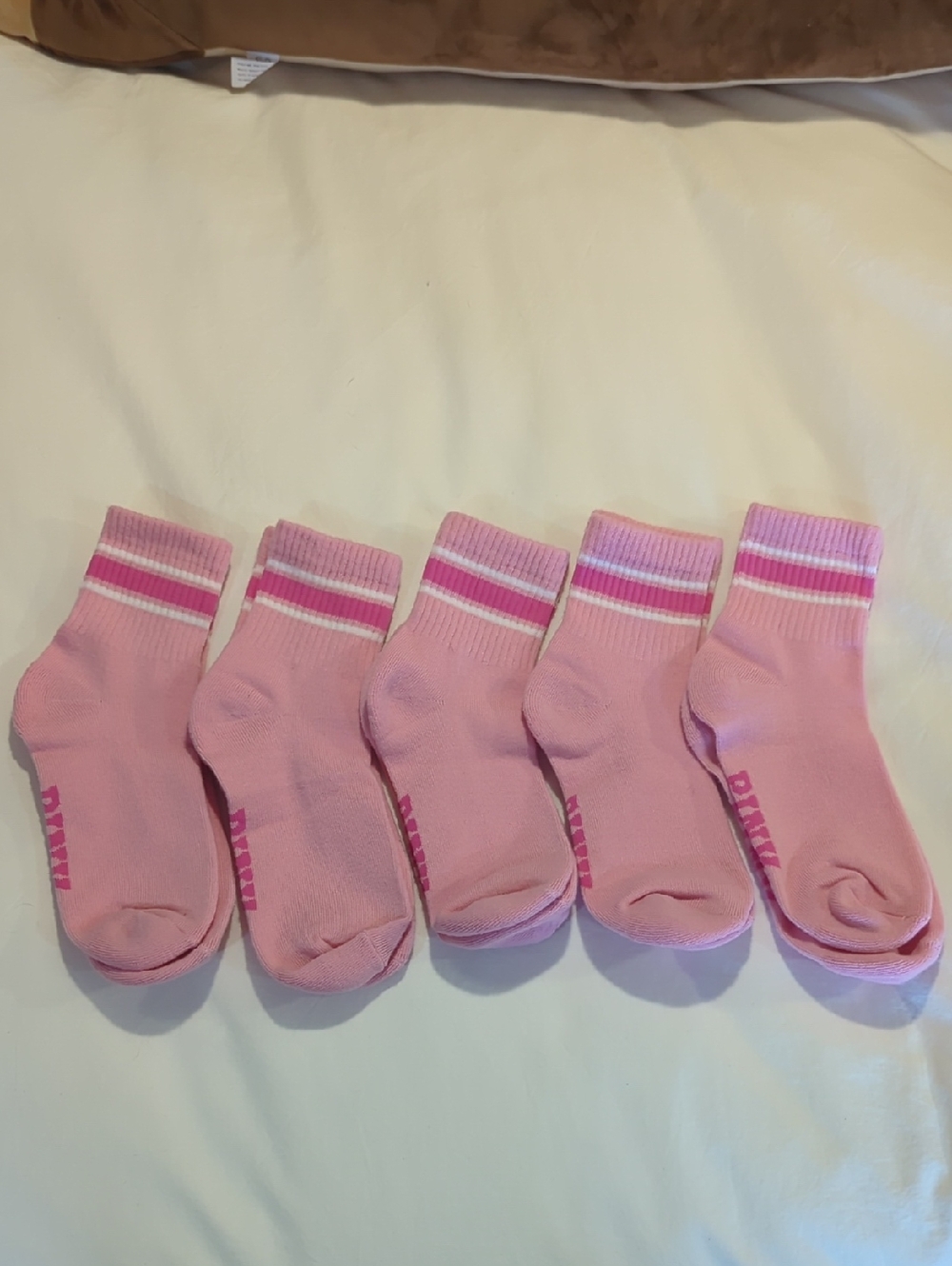 NWOT PINK Quarter Socks